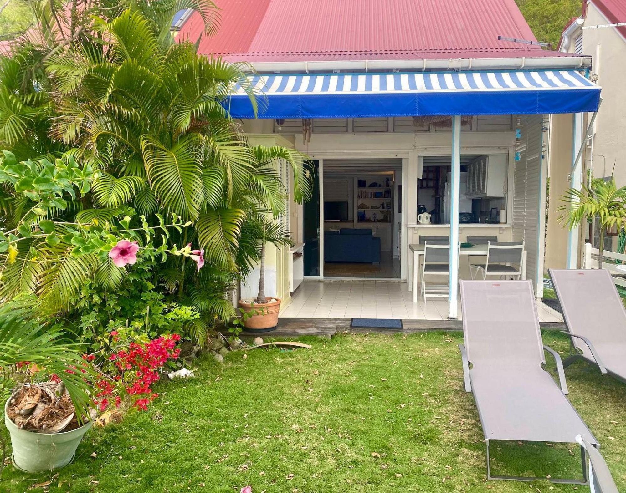 Bungalow Anolis Face A La Mer A 2 Min De La Plage. Terre-De-Haut ภายนอก รูปภาพ